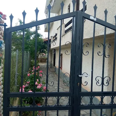διαμέρισμα στο χωριό της νέας ηράκλειας χαλκιδικής *